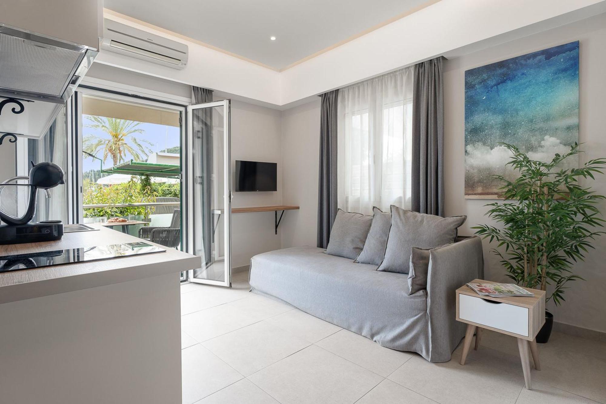 נידרי Captain'S Seafront Apartments מראה חיצוני תמונה