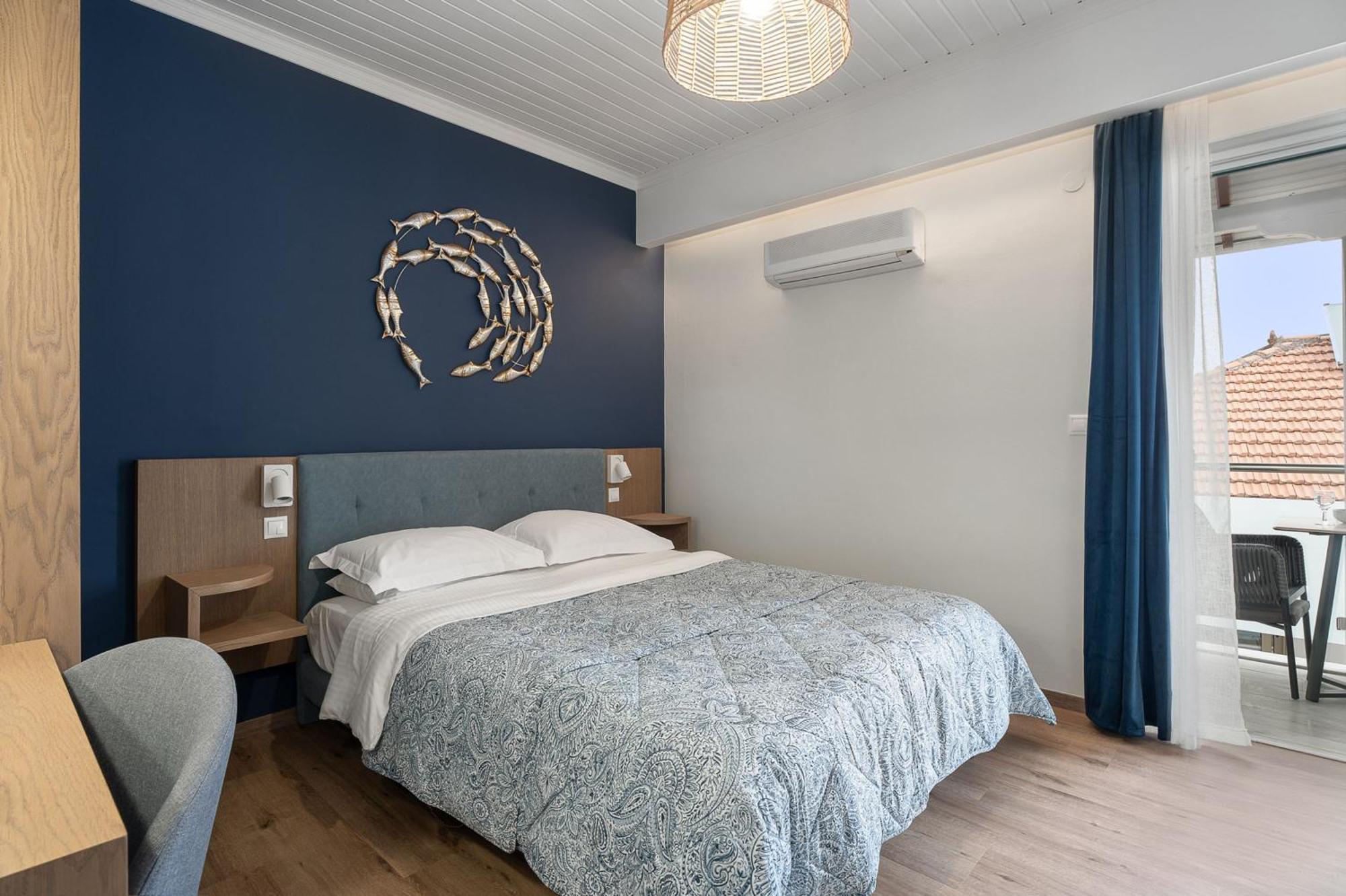 נידרי Captain'S Seafront Apartments מראה חיצוני תמונה
